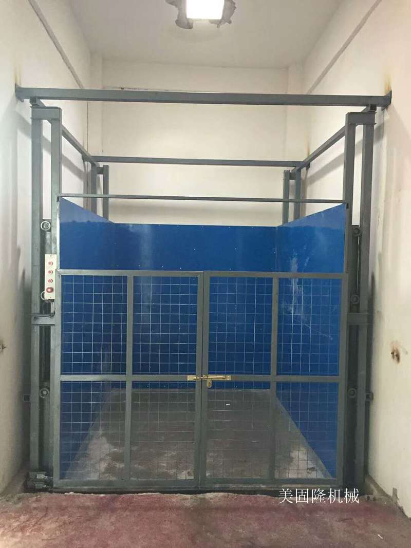 金昌导轨式升降货梯价格